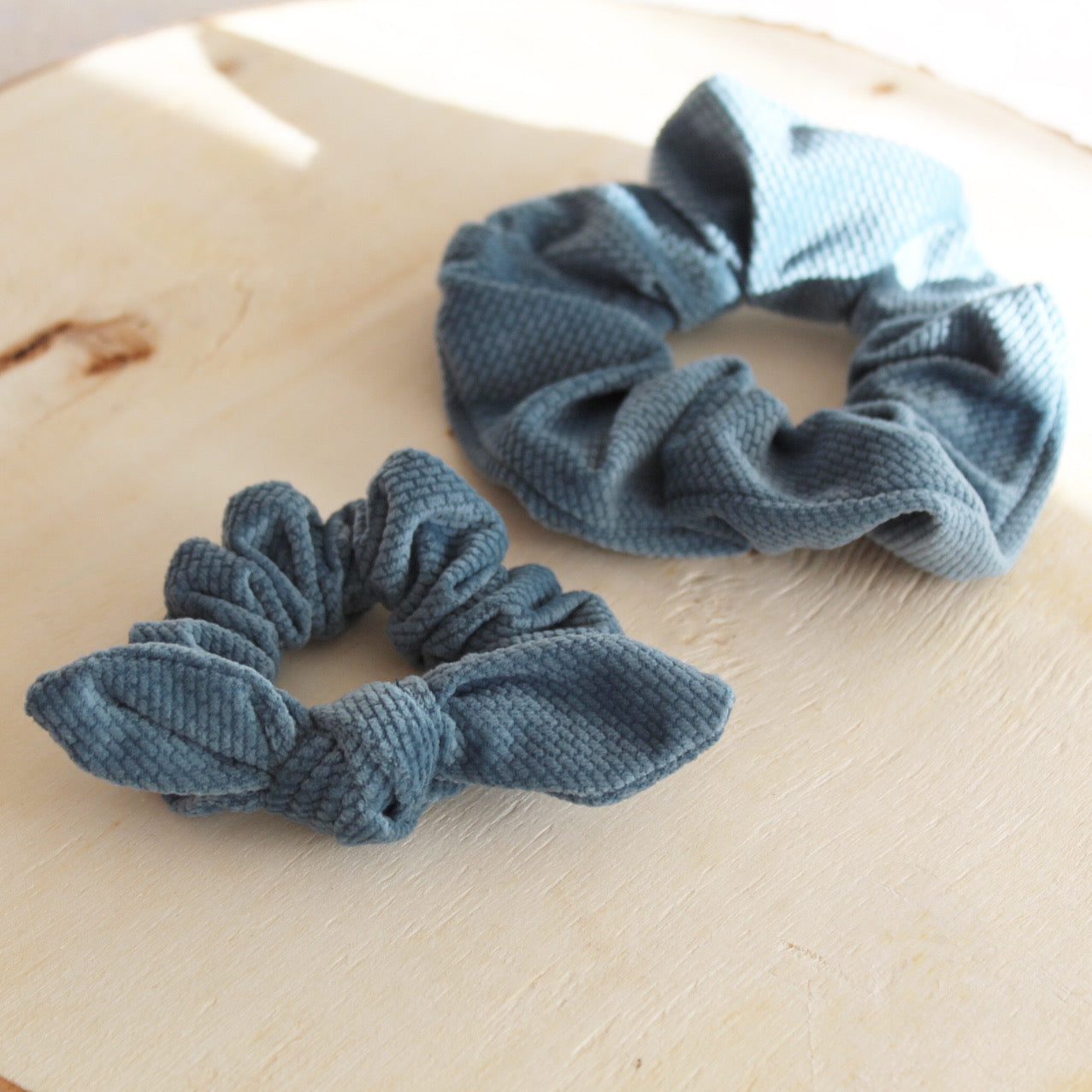 Scrunchie velvet, mørk turkis