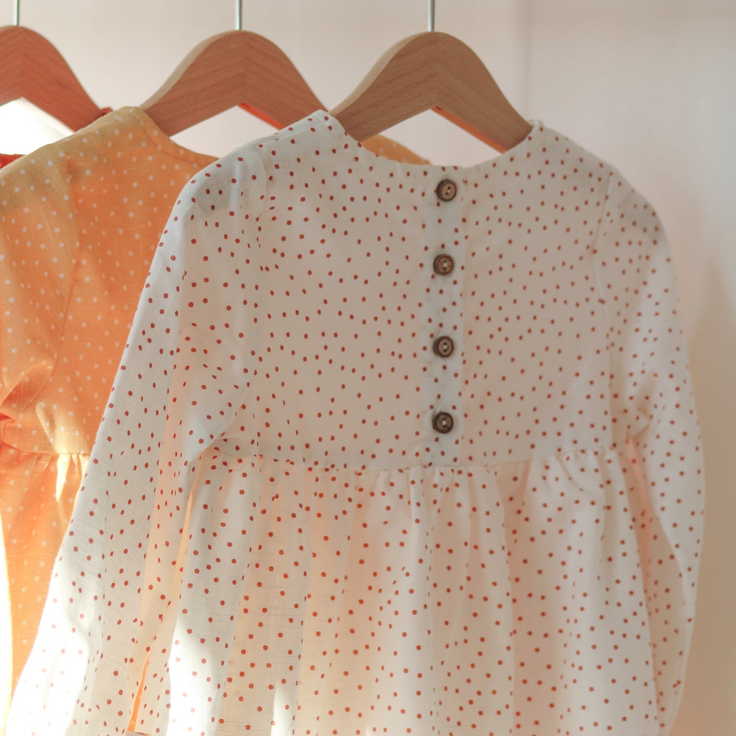 Kjole DOTS, lin | ecru